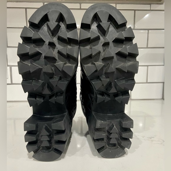 Schutz Cory Black Leather Quilted Women’s Combat Boots Size 6.5 New - Picture 6 of 9